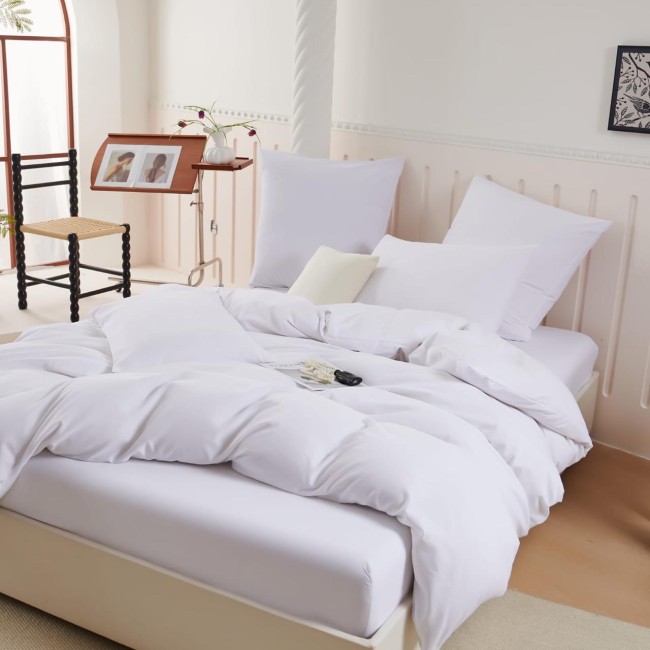 КПБ Candie's Бархат Сатин с простыней на резинке по кругу CANBSR01 КПБ Candie's Бархат Сатин с простыней на резинке по кругу CANBSR01