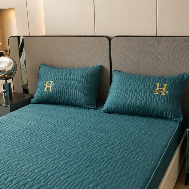 Наматрасник стеганый с наволочками на резинке по кругу NAMNR07 (кремовый) Наматрасник стеганый с наволочками на резинке по кругу NAMNR07 (кремовый)