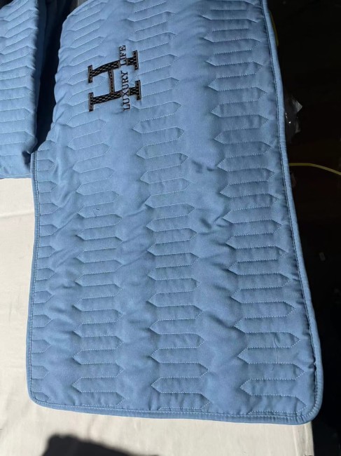 Наматрасник стеганый с наволочками на резинке по кругу NAMNR07 (кремовый) Наматрасник стеганый с наволочками на резинке по кругу NAMNR07 (кремовый)