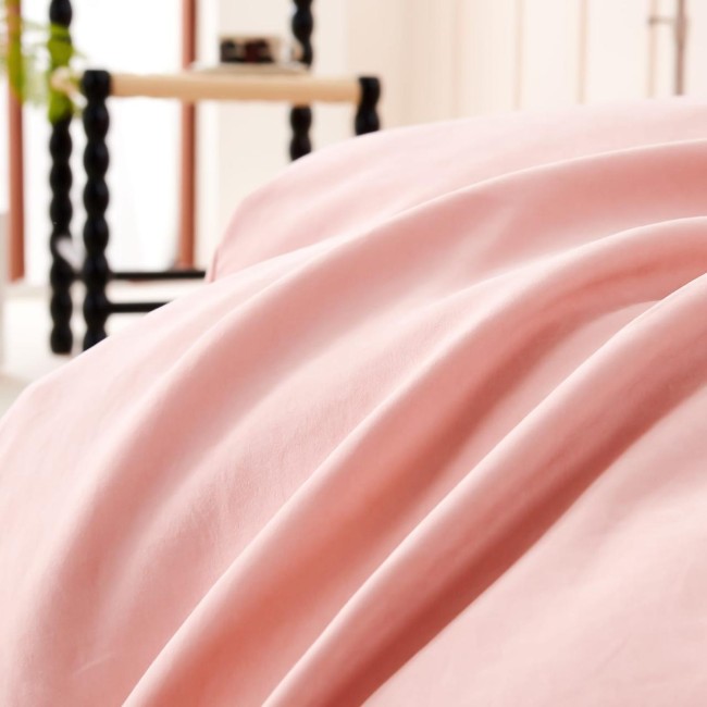 КПБ Candie's Бархат Сатин с простыней на резинке по кругу CANBSR07 КПБ Candie's Бархат Сатин с простыней на резинке по кругу CANBSR07