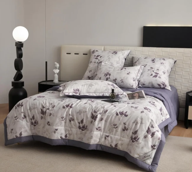 Одеяло Mency двухстороннее с простыней и наволочками ODMENHD01 Одеяло Mency двухстороннее с простыней и наволочками ODMENHD01