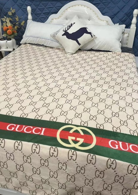 Плед плюшевый BRAND B014A