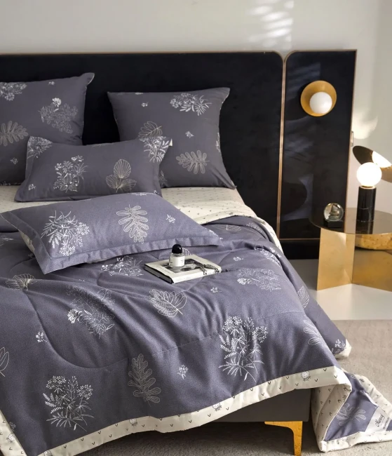 Одеяло Mency двухстороннее с простыней и наволочками ODMENHD02 Одеяло Mency двухстороннее с простыней и наволочками ODMENHD02