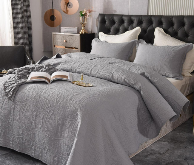 Покрывало стеганое с наволочками POKST