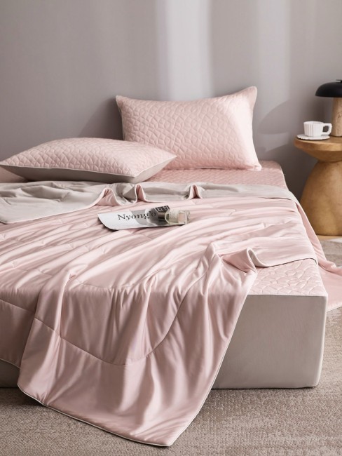 Одеяло Mency Tencel с наматрасником с наволочками ODMNAMT03 Одеяло Mency Tencel с наматрасником с наволочками ODMNAMT03