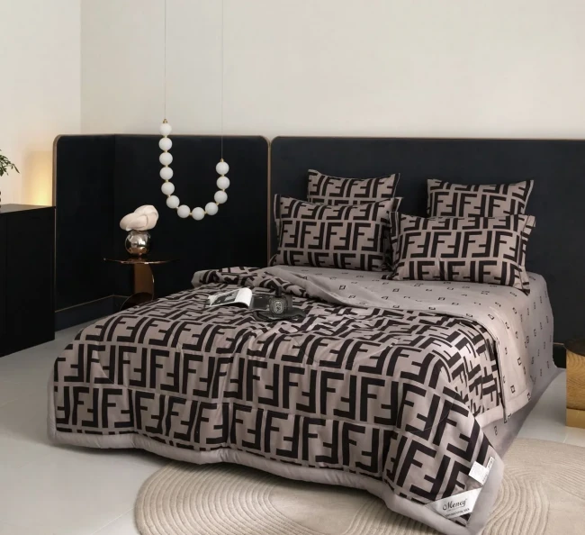 Одеяло Mency двухстороннее с простыней и наволочками ODMENHD06 Одеяло Mency двухстороннее с простыней и наволочками ODMENHD06