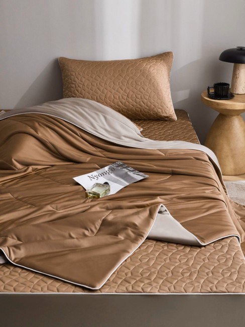 Одеяло Mency Tencel с наматрасником с наволочками ODMNAMT06 Одеяло Mency Tencel с наматрасником с наволочками ODMNAMT06