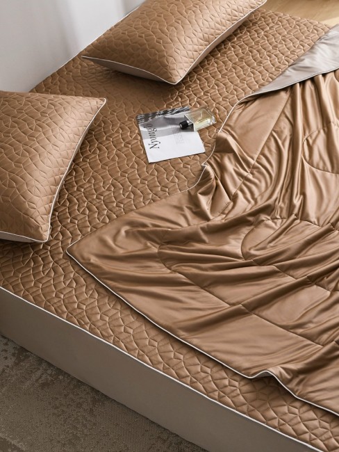 Одеяло Mency Tencel с наматрасником с наволочками ODMNAMT06 Одеяло Mency Tencel с наматрасником с наволочками ODMNAMT06