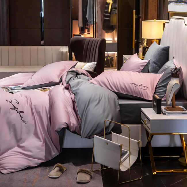 КПБ Mency однотонный с вышивкой MENO017