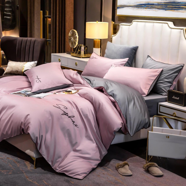 КПБ Mency однотонный с вышивкой MENO017