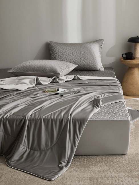Одеяло Mency Tencel с наматрасником с наволочками ODMNAMT07 Одеяло Mency Tencel с наматрасником с наволочками ODMNAMT07