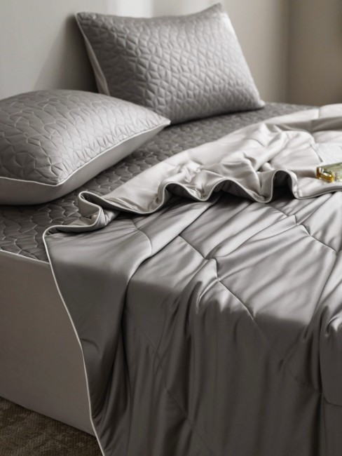 Одеяло Mency Tencel с наматрасником с наволочками ODMNAMT07 Одеяло Mency Tencel с наматрасником с наволочками ODMNAMT07