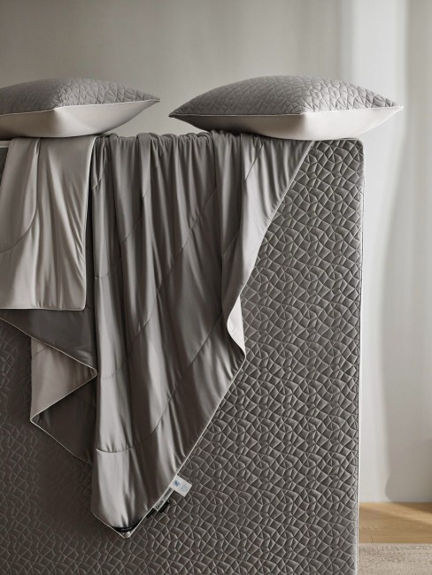 Одеяло Mency Tencel с наматрасником с наволочками ODMNAMT07 Одеяло Mency Tencel с наматрасником с наволочками ODMNAMT07