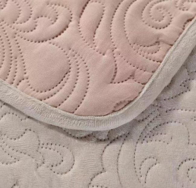 Покрывало стеганое велюр POKSTV Покрывало стеганое велюр POKSTV