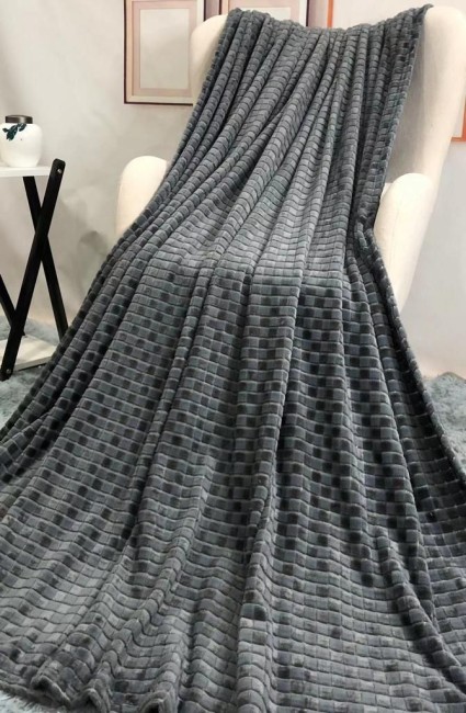 Плед плюшевый Кубик B074