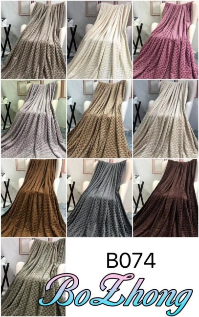 Плед плюшевый Кубик B074